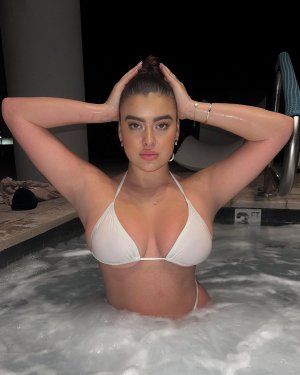 Kalani Hilliker OnlyFans Photos #3