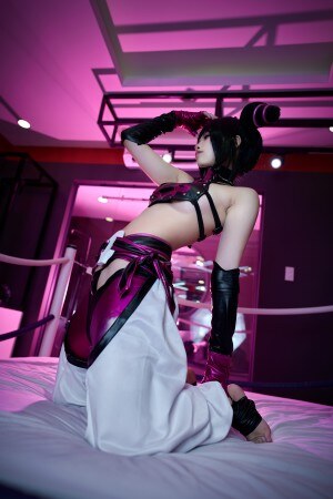 ZinieQ Cosplayer Juri Han Photos #2