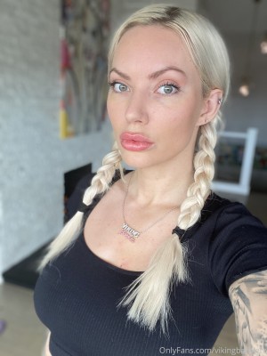 Viking Barbie Nude OnlyFans Photos #10