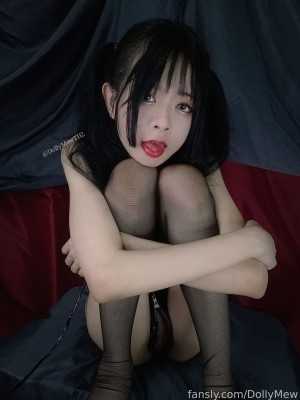 DollyMew Nude OnlyFans Photos #2