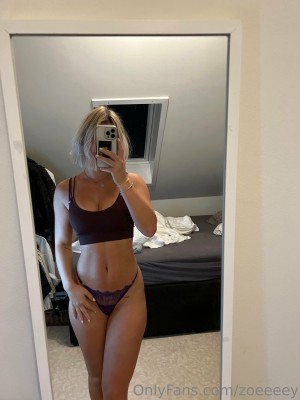 zoeeeey Nude OnlyFans Photos #6