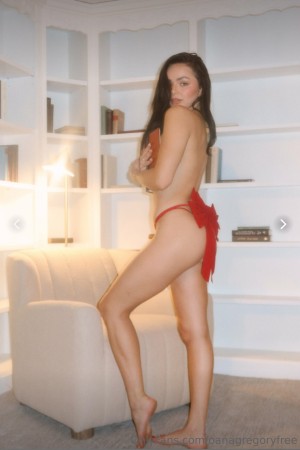 Oana Gregory Nude OnlyFans Photos #5