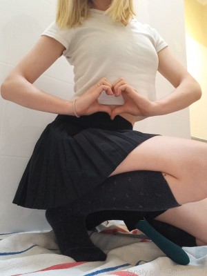 WaifuBella Nude OnlyFans Photos #7