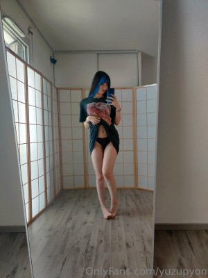 Priestess Yuzu Nude OnlyFans Photos #7