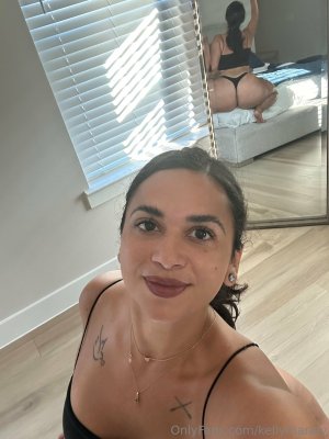 Kellymariev Nude OnlyFans Photos #2